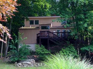 1370 Moravia St, Bethlehem, PA 18015