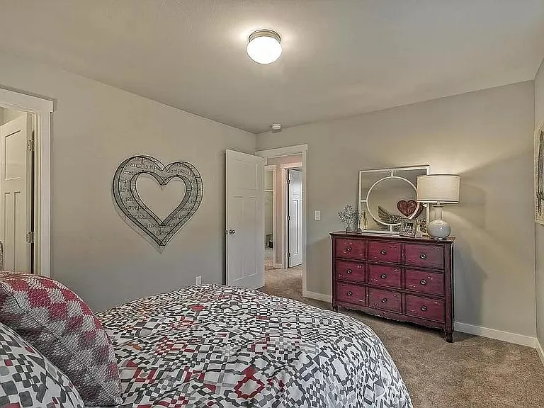 2112 Mayes Rd SE — Photo 9