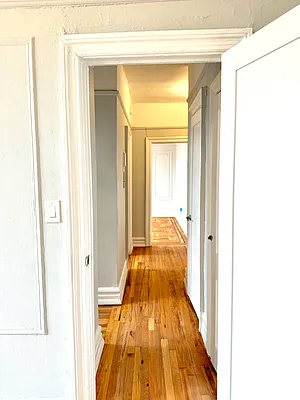 Rented by Chana Ofek, LREB | media 11