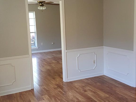 5th image of 303 Cornelius Dr