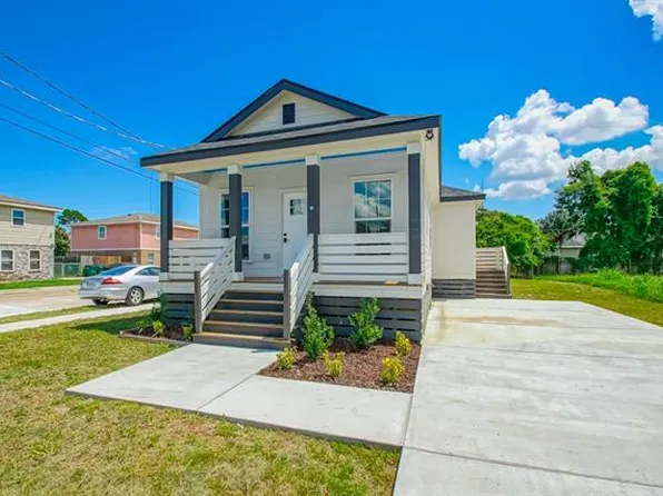 2301 Weyer St, Gretna, LA 70053