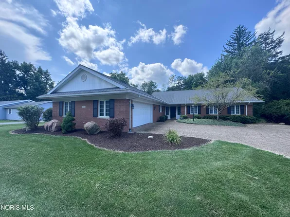 803 Union St, Ada, OH 45810