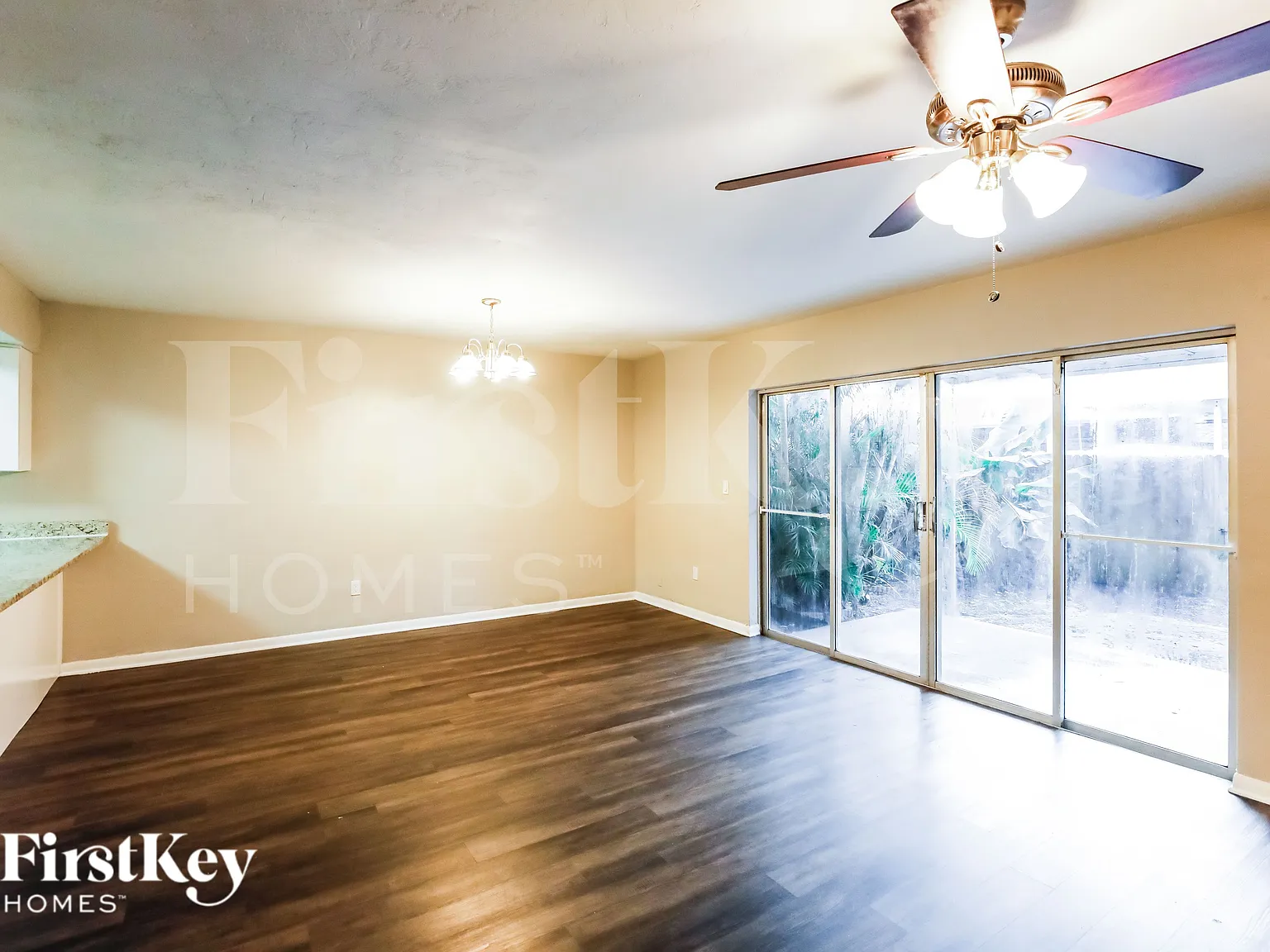 3 bed, 2.0 bath, 1606 sqft, $3,135 — Photo 3