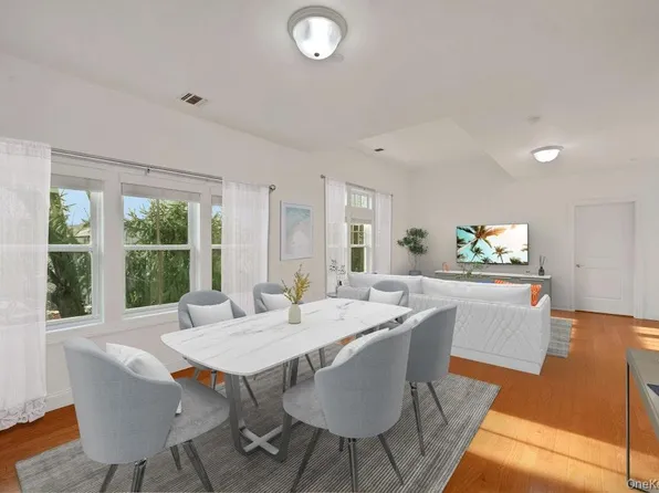 400 Main St APT 5, Armonk, NY 10504