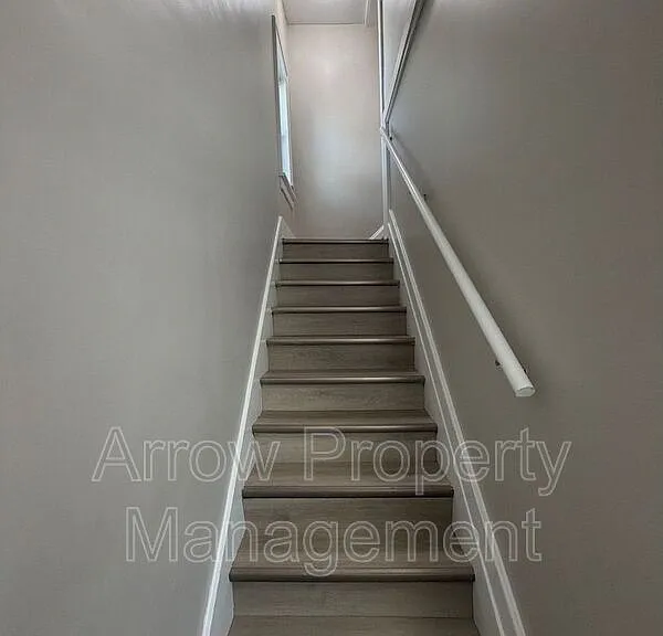 724 N 30th St — Photo 10