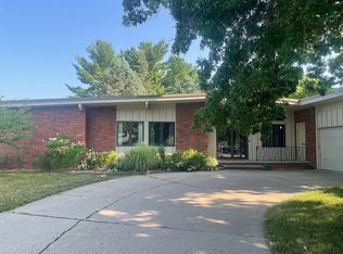 2118 Ashmore Dr, Ames, IA 50014