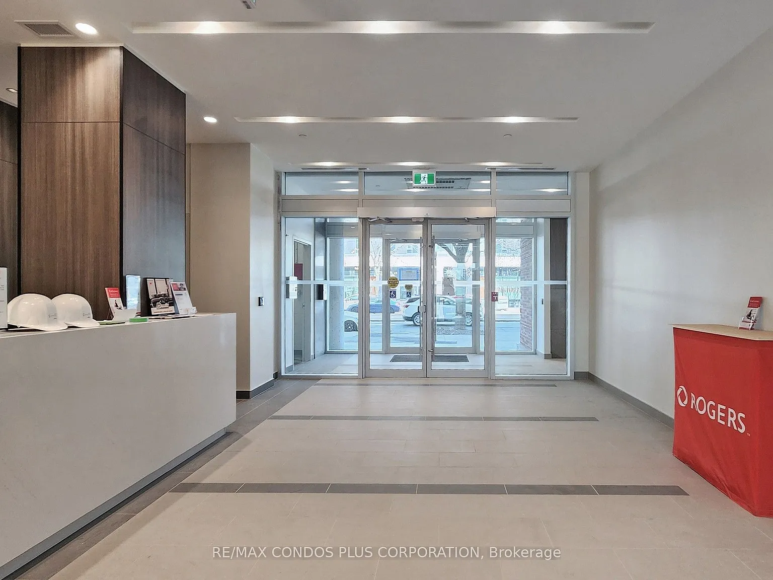 Scout Condos — Photo 3