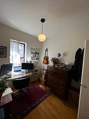 Rented by R New York | media 11