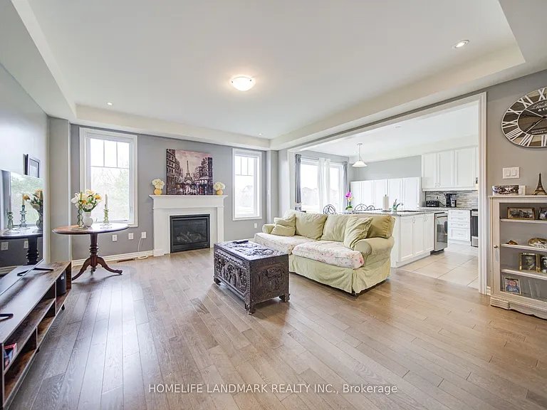 106 Barkerville Dr — Photo 10