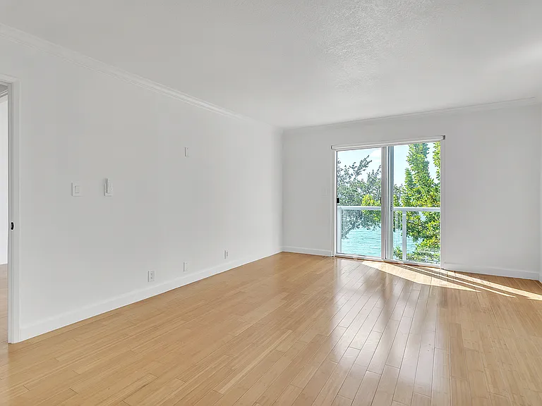 1541 Brickell Ave #105 — Photo 60