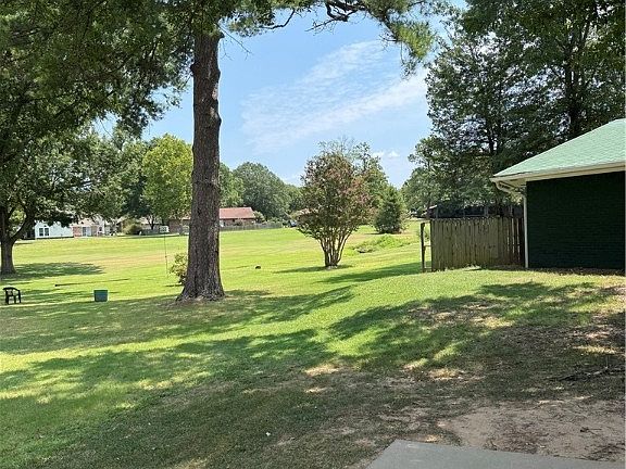 2nd image of 2508 Crosshill Rd