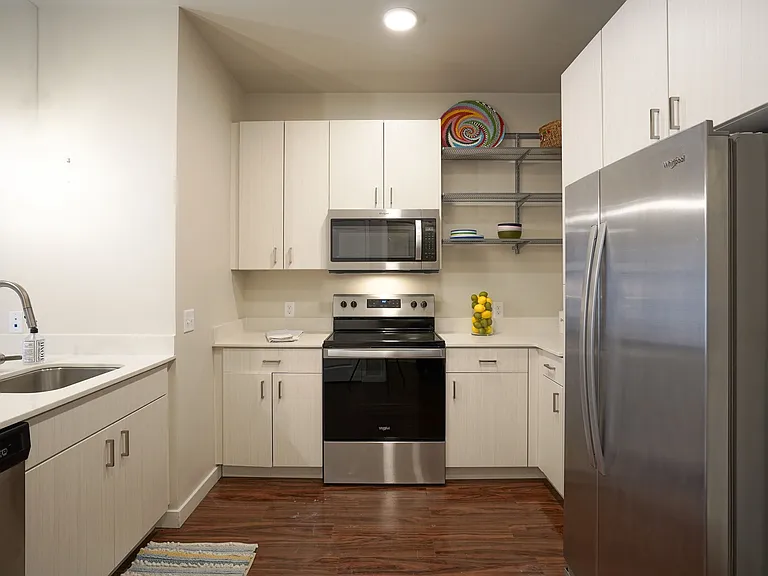 Capitol Flats — Photo 2