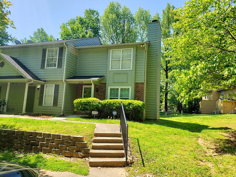 1st image of 3908 Briarhill Dr