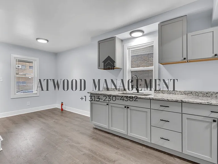 7677 Westwood St — Photo 5