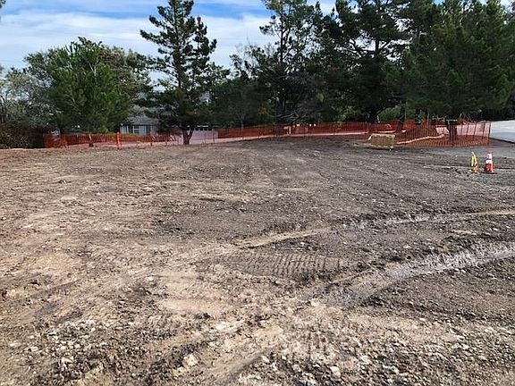 3rd image of 641 Lombardy Way