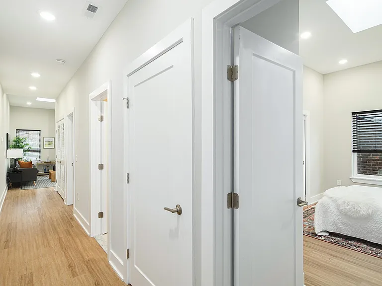 3915 Ridge Ave #201 — Photo 12