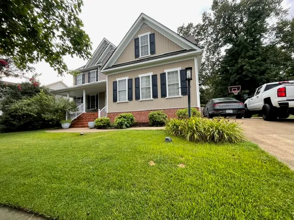 2880 Patriots Landing Dr, Quinton, VA 23141