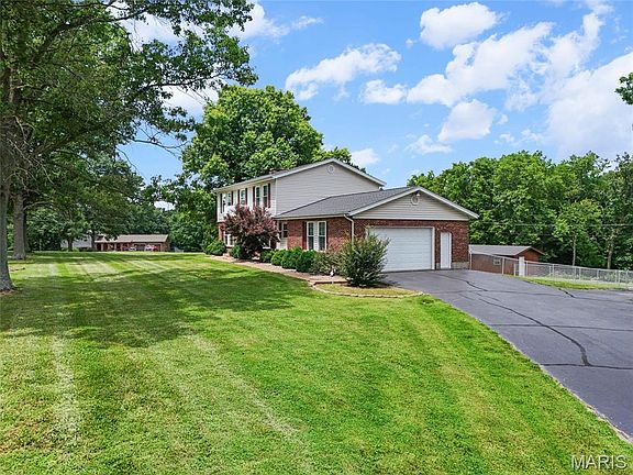 5th image of 113 Sunnybrook Dr