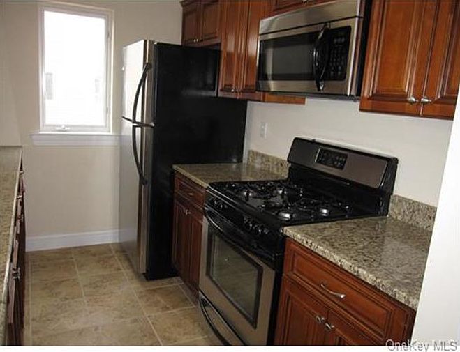 1st image of 117 Tondo Cir