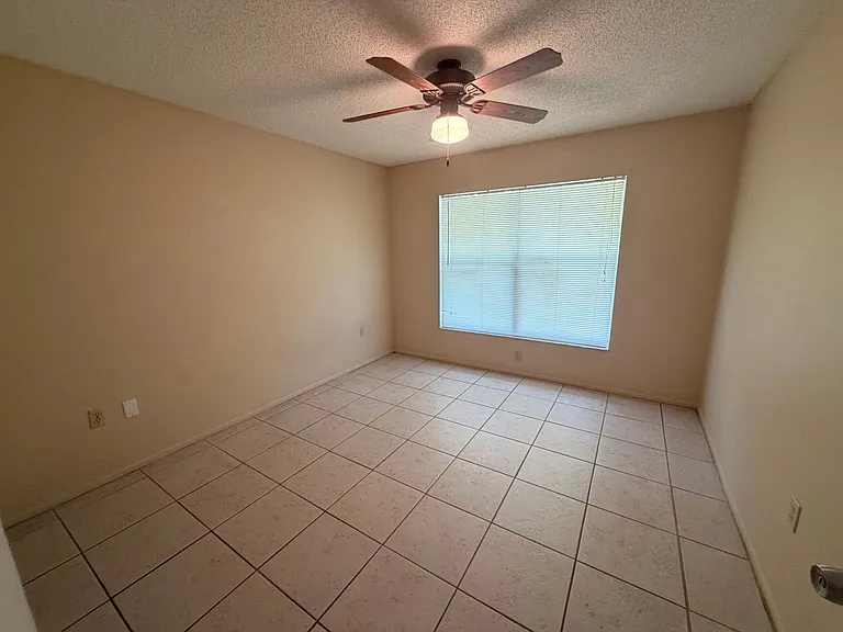 4008 Palau Dr — Photo 11