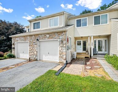109 Register Dr, Newark, DE, 19711