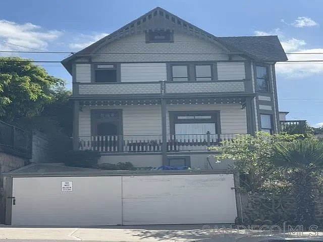 1st image of 2163 Brant St