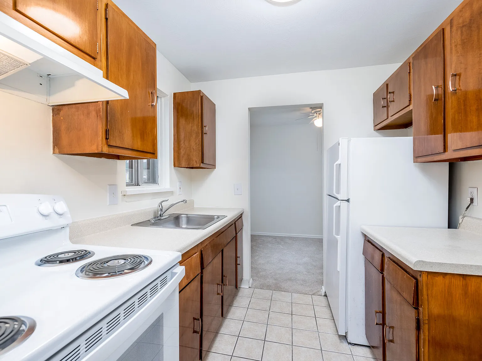 Community Manor Apartments — Photo 3