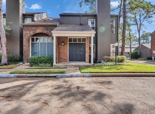 701 Bering Dr APT 806, Houston, TX 77057