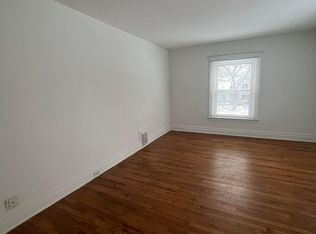 136 Walnut Blvd APT 2, Rochester, MI 48307