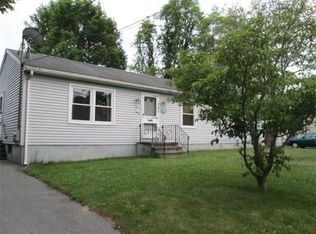 204 McCabe St, Dartmouth, MA 02748