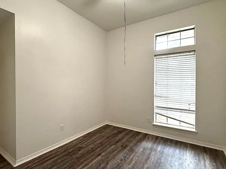 6422 Diamond Rock Dr — Photo 5