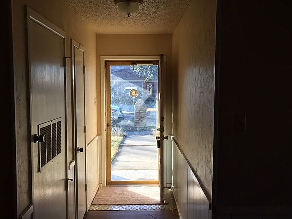 4th image of 8301 Hartford Ave