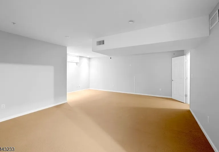 418 Dalton Ct — Photo 38