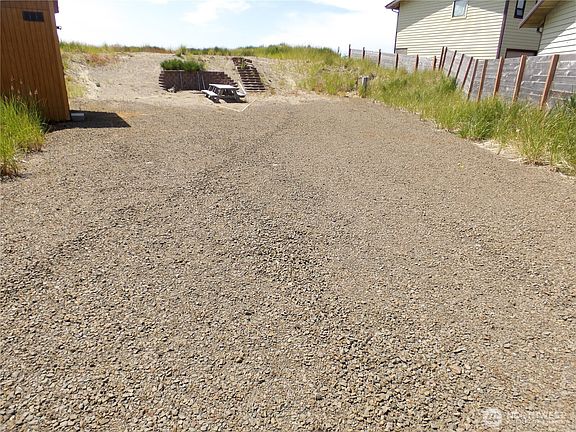 5th image of 34315 G Street