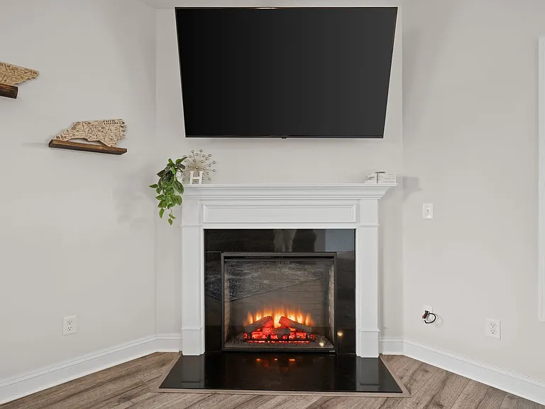 1818 Olde Towne Pointe Blvd — Photo 14