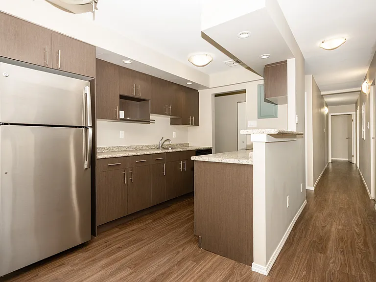 2331 Pembina Hwy — Photo 7
