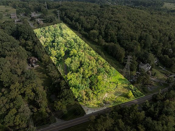 4th image of 765 Pellis Rd