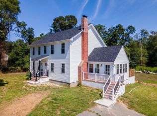 673 Tucker Rd, Dartmouth, MA 02747