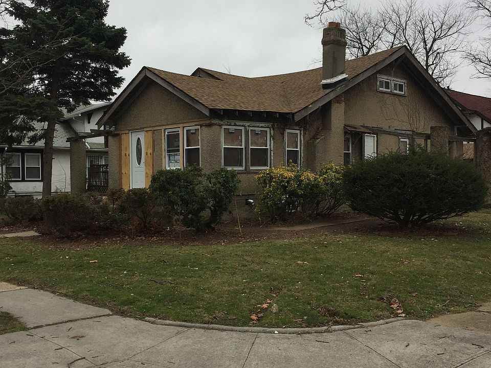 1st image of 187-13 Hillburn Ave