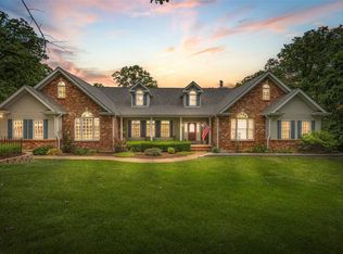 2116 Andrea Rd, Festus, MO 63028