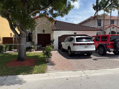 9772 NW 9th St, Miami, FL, 33172