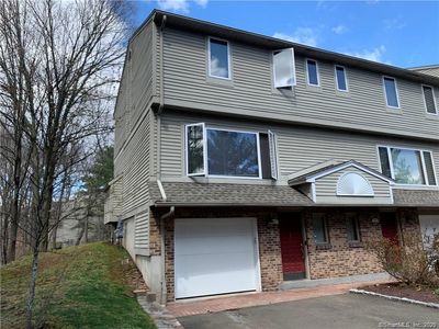882 N Colony Rd APT 1, Meriden, CT, 06450