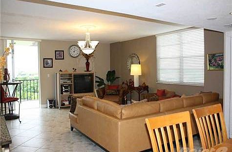 3rd image of 2829 Indian Creek Dr APT 903