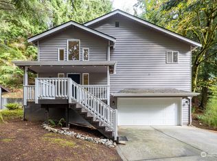 33 Holly View Way, Bellingham, WA 98229