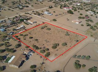 Chelsea St, Phelan, CA 92344