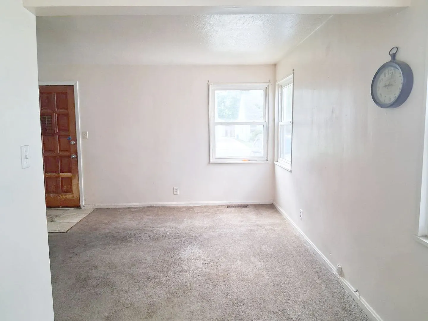 3 Bed 1 Bath Single Family Home! — Photo 2