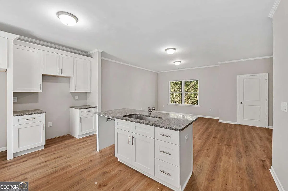 3 bed, 2.5 bath, 1492 sqft, $1,995 — Photo 3
