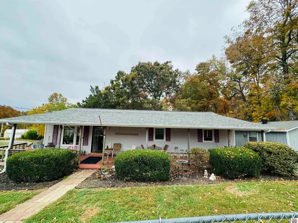 41 Cherokee Dr, Cadiz, KY 42211