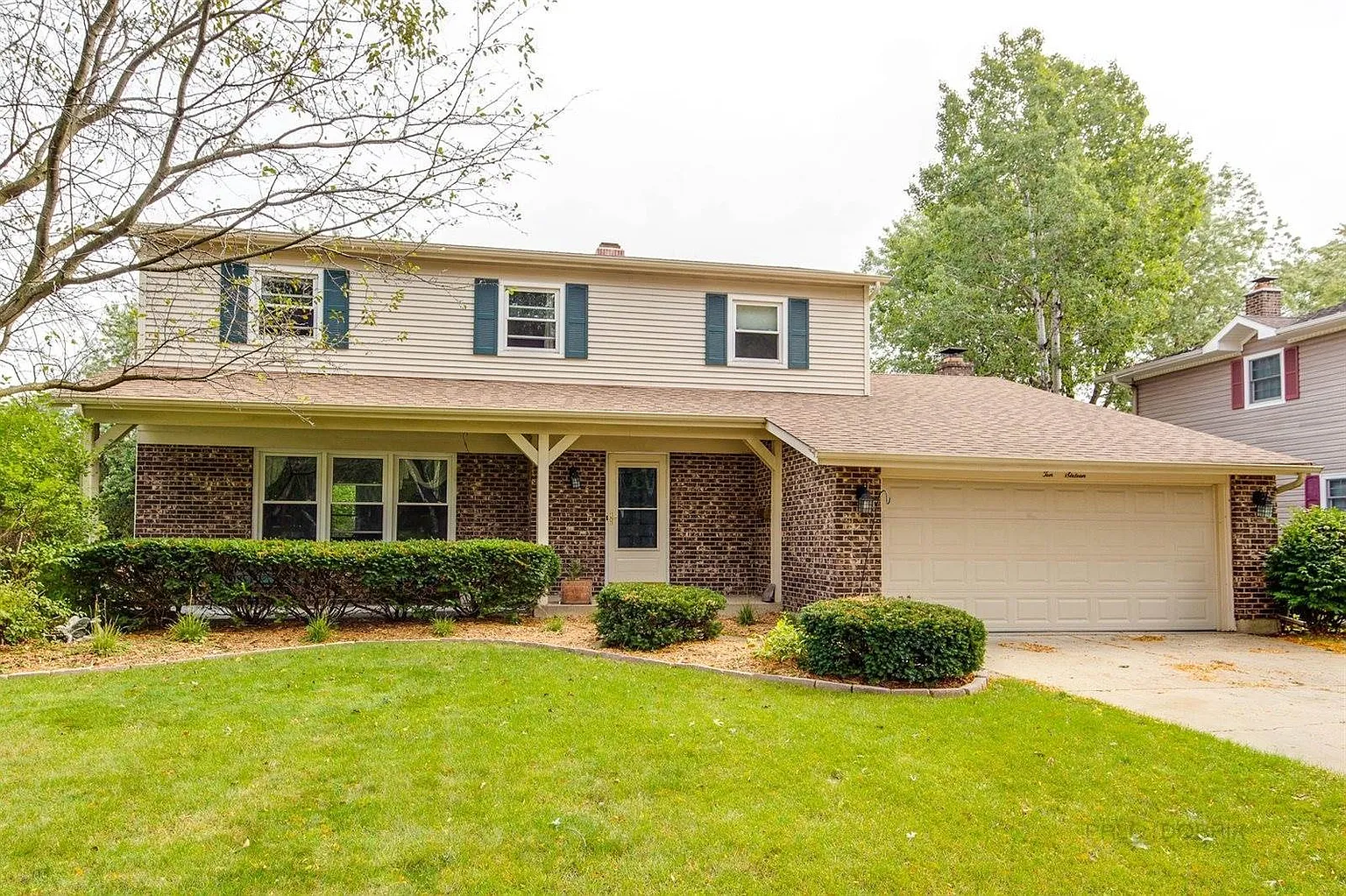 1016 Michaels Ln photo 1