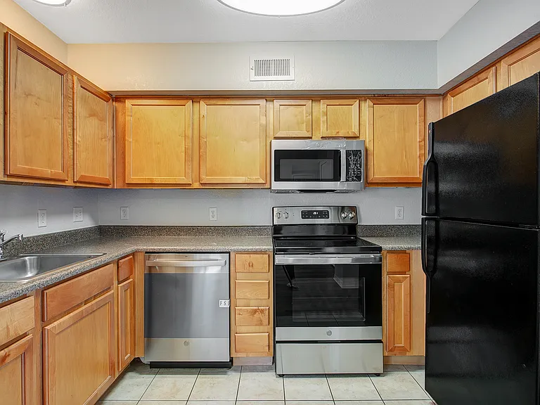 3656 N Goldenrod Rd — Photo 29